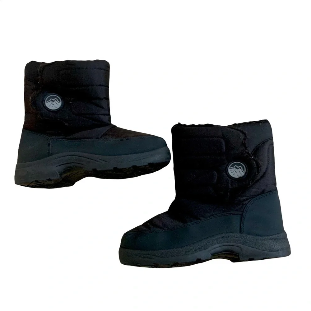 Black Snow Boots Youth Boys Size 4 Waterproof Big Boy Mountain Hike